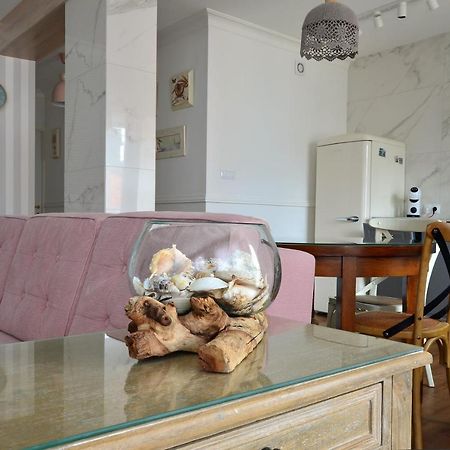 Apartament Biala Sowa - Weisse Eule Apartment Kołobrzeg Eksteriør billede