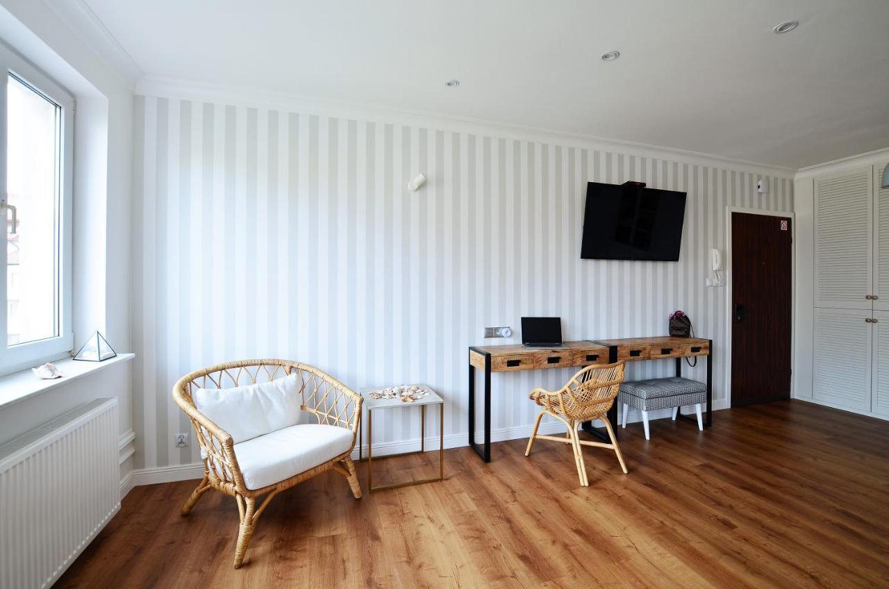 Apartament Biala Sowa - Weisse Eule Apartment Kołobrzeg Eksteriør billede