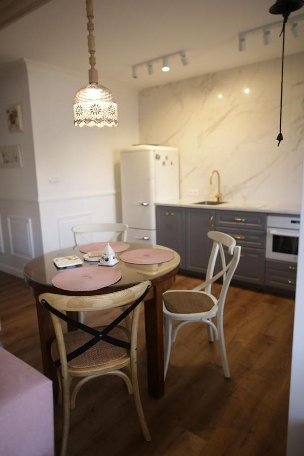 Apartament Biala Sowa - Weisse Eule Apartment Kołobrzeg Eksteriør billede